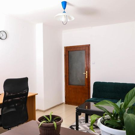 סופיה Krichim Apartments,Three-Bedroom, Large Apartment, Top Center מראה חיצוני תמונה