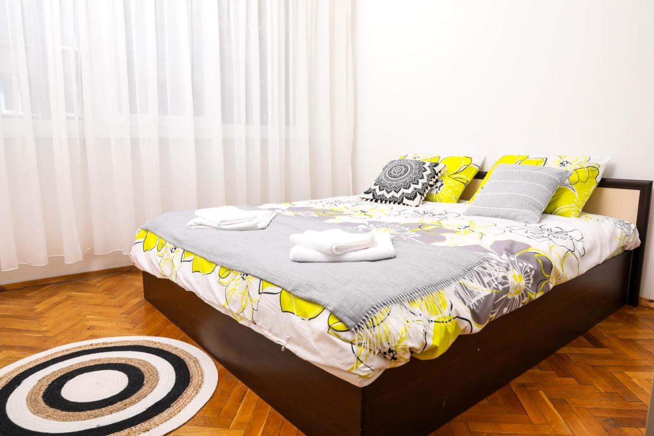 סופיה Krichim Apartments,Three-Bedroom, Large Apartment, Top Center מראה חיצוני תמונה